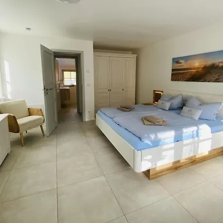 Vakantiehuis In Glowe With Swimming Pool *